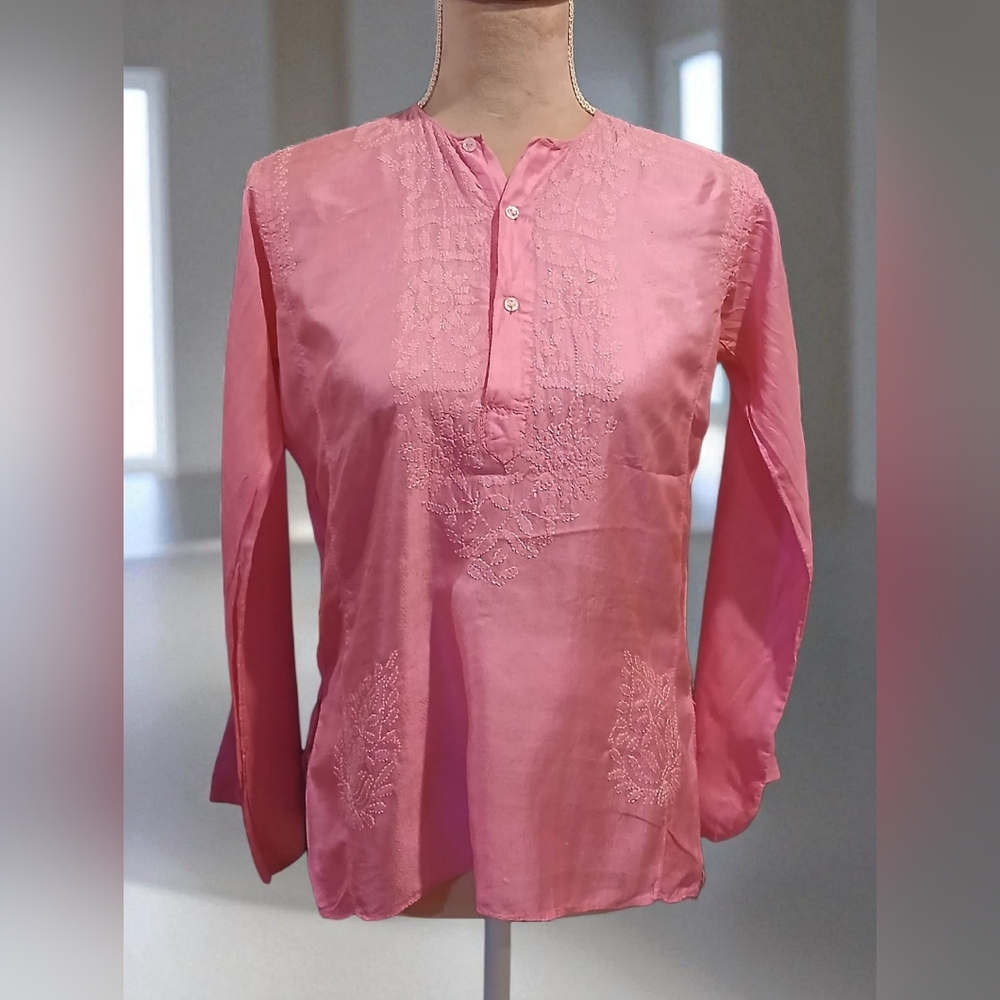 Vtg Fredericks of Hollywood Silky Embroidered Pink Womans Medium Delicate Dainty